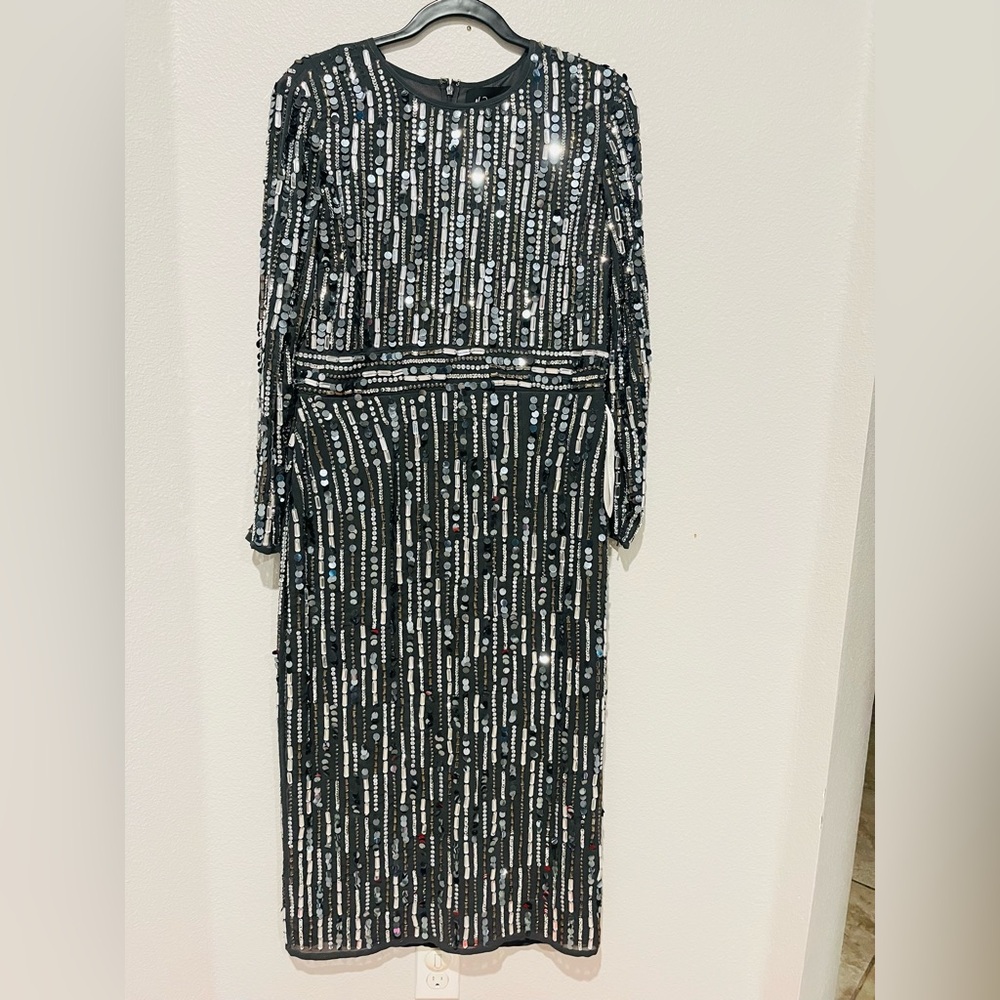 MAC DUGGAL 93590A
Embellished High Neck Long Sleeve Fitted Dress size 10 - Picture 5 of 12